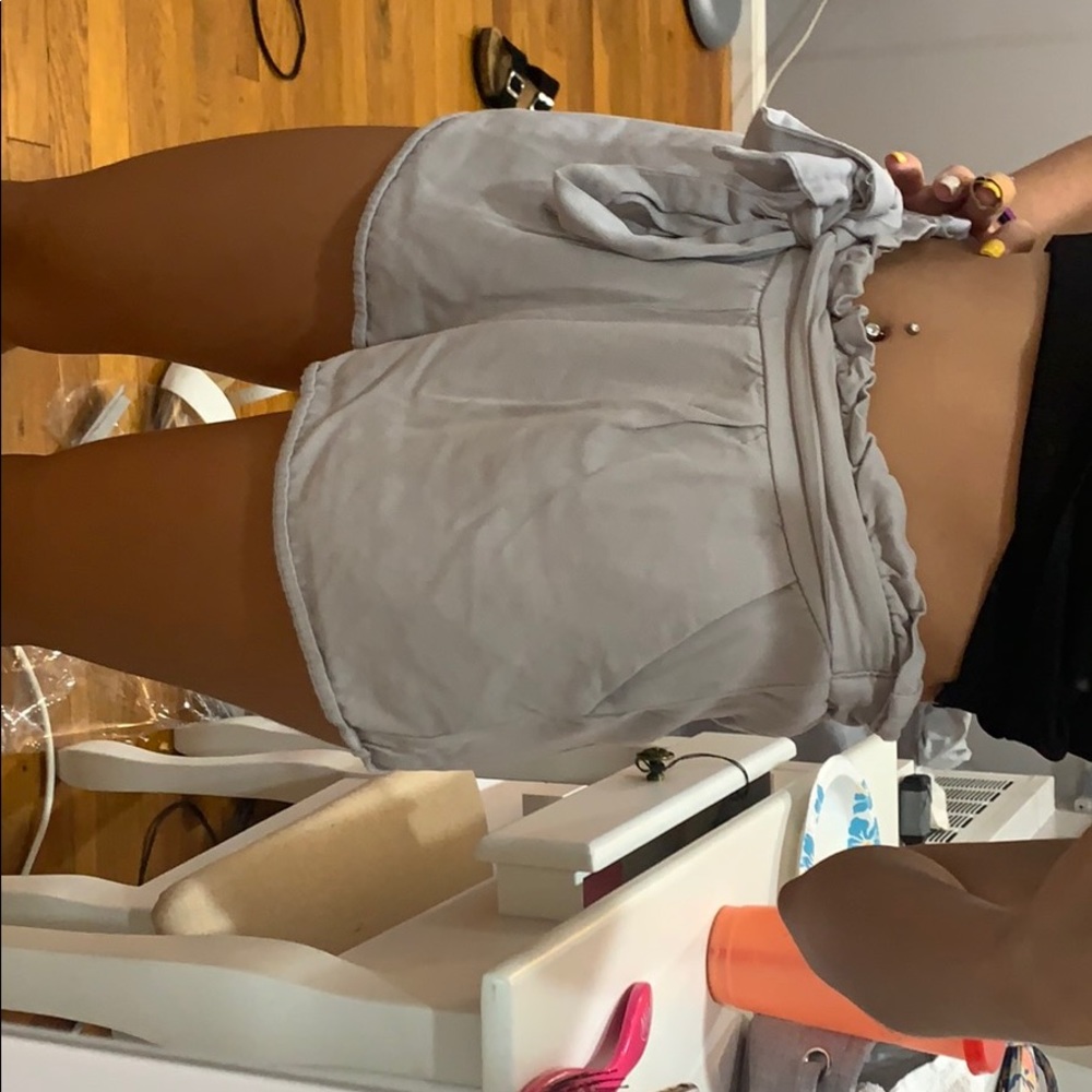 gray shorts with bow